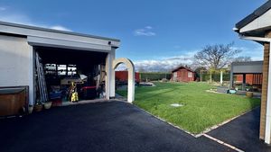 Photo 16- click for photo gallery